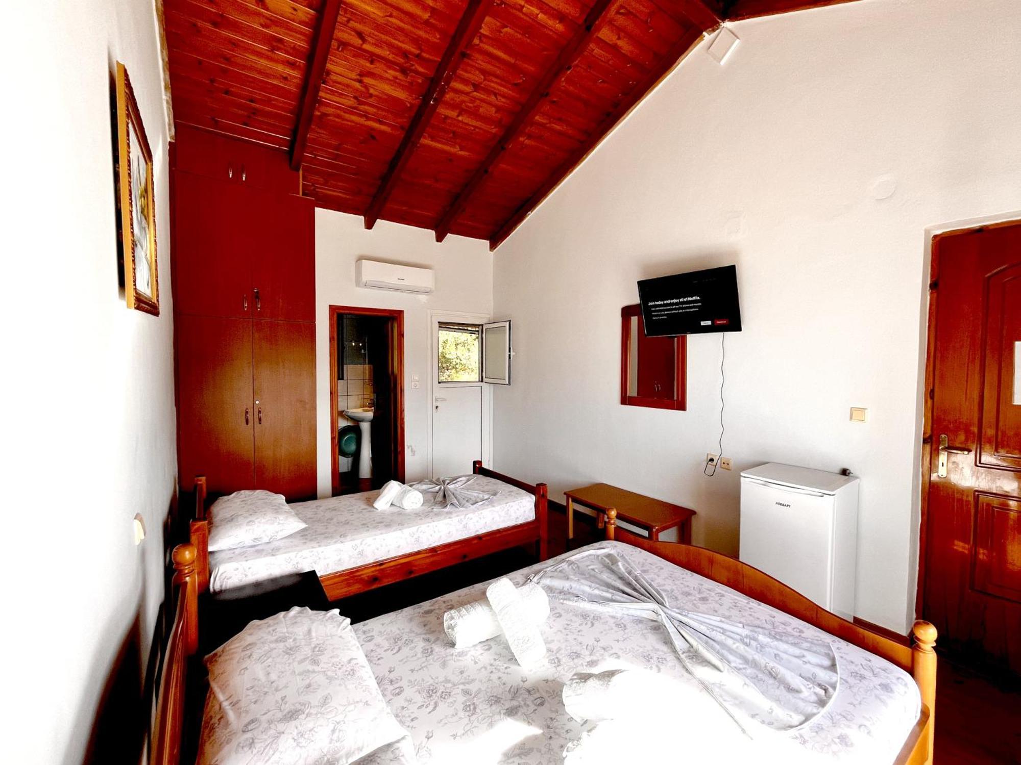 Hotel Sea Horizon House Alexis Himarë Exterior foto
